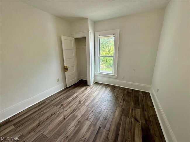 Photo - 895 Beardsley St