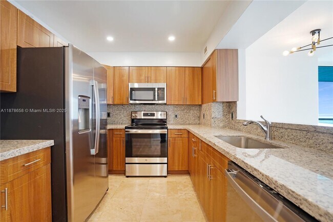 Photo - 5101 Collins Ave Unit 14A