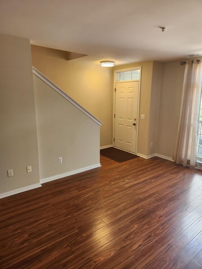 Photo - 39475 Springwater Dr