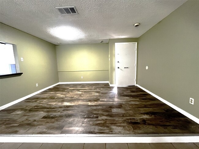 Photo - 731 Seafoam Rd