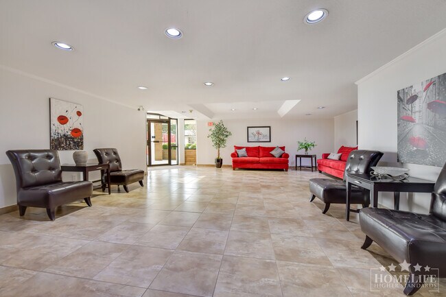 Photo - Beautiful View 2 Bed 2 Bath Condo for Rent in White Rock Unit 519