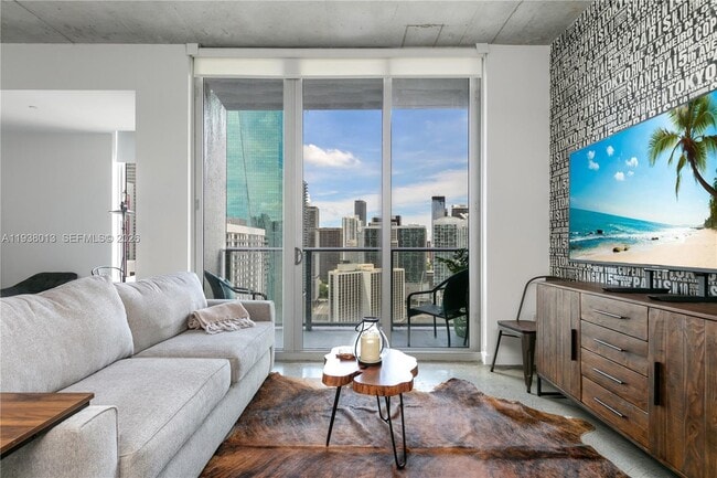 Building Photo - 151 SE 1st St Unit 3103