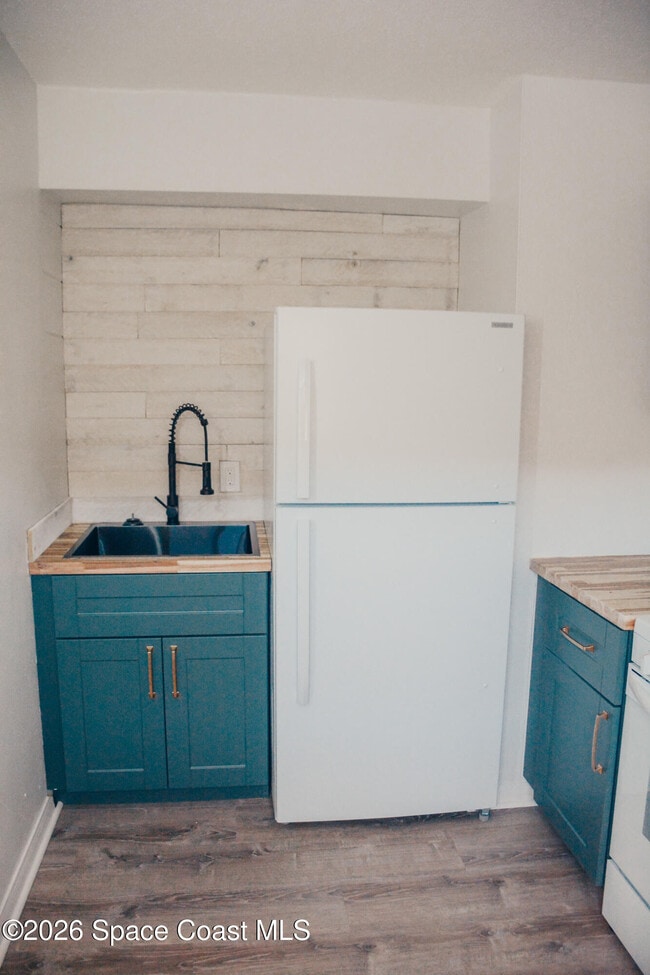 Photo - 211 Circle Dr Unit 27c