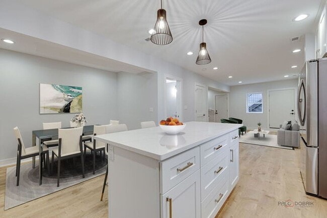 Photo - 1746 N California Ave Unit CH,