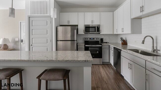 Photo - 100 Wildwood Ct Unidad 6-611