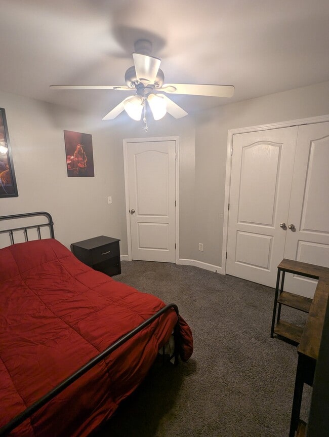 Photo - 524 Rothwood Ave