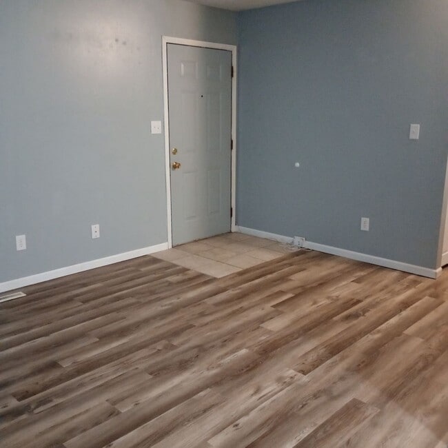 Photo - S0272-MF2 Unit B