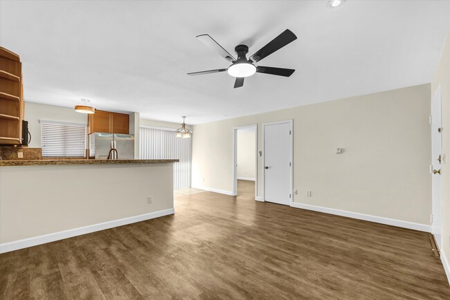 18530 Hatteras St Unidad 226