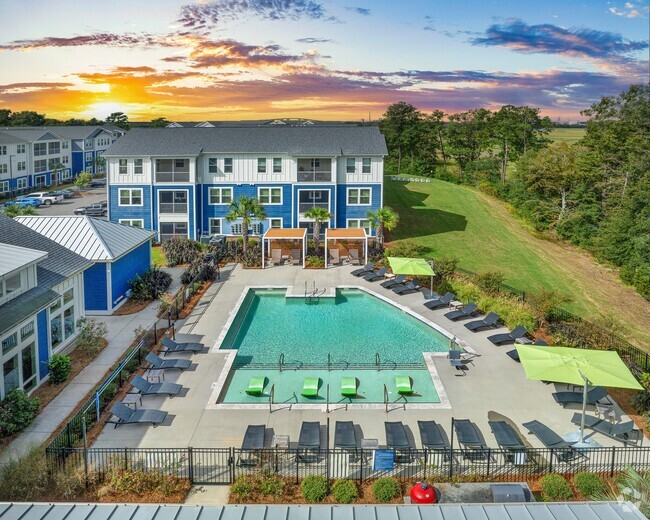 Building Photo - Overlook Point Rental