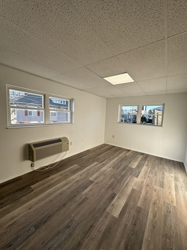 Photo - 113 E Middle St