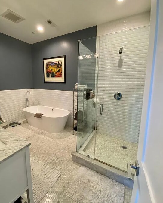 Photo - 225 20th St NE