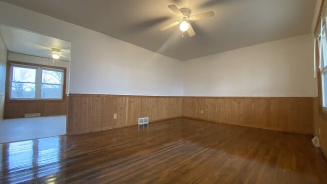 Photo - 3 Bedroom, 1 Bathroom Home Close to Fort L...