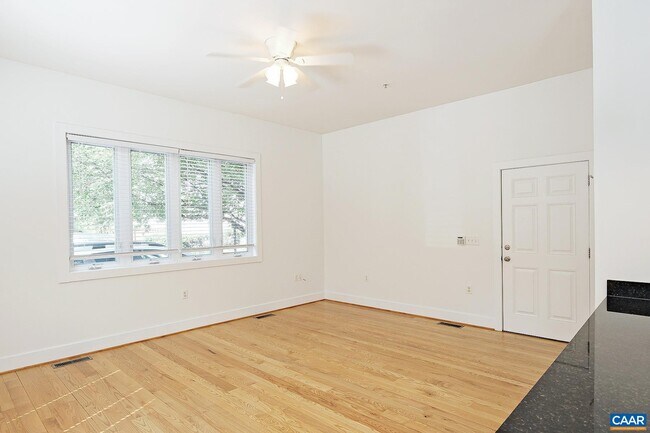 Photo - 215 5th St SW Unit 1D