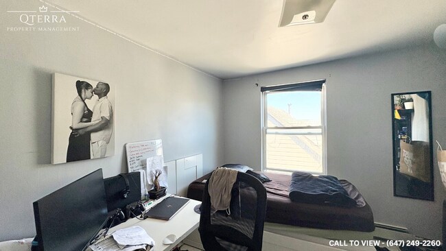 Photo - 284 St. Patrick St