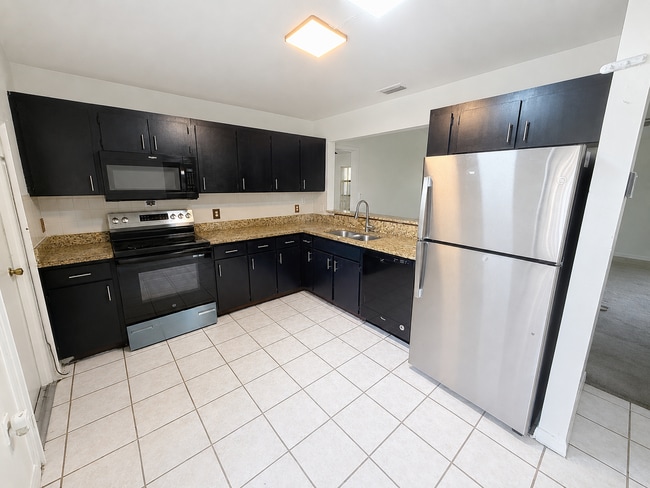 3 bedroom, pet friendly home!
