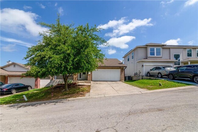 4800 Fort Moultrie Ln