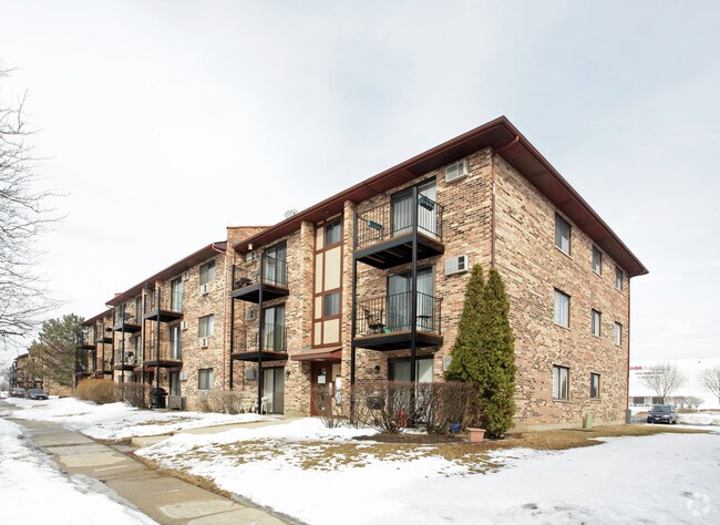 Primary Photo - Carolshire