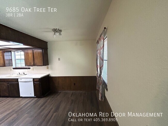 Photo - 9685 Oaktree Terrace