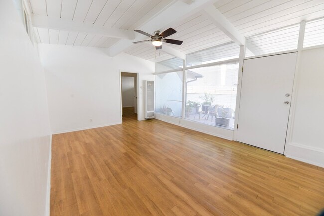 Photo - 139 W Canada Unit #C