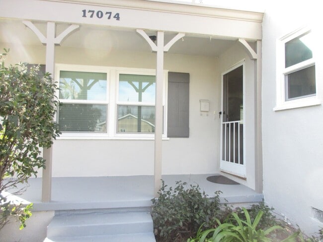 Photo - 17074 Horace St