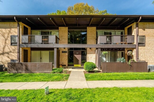 Building Photo - 7839 Enola St Unit 103