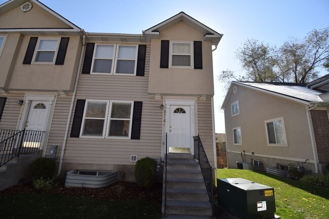 Building Photo - 874 Forest Park Ct