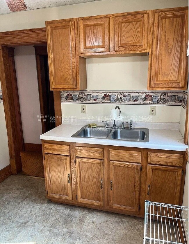 Photo - 1086 N Cedar St Unidad 1