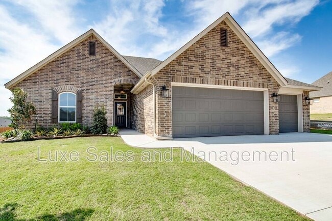 Building Photo - 6024 Frankie Lynn Ln