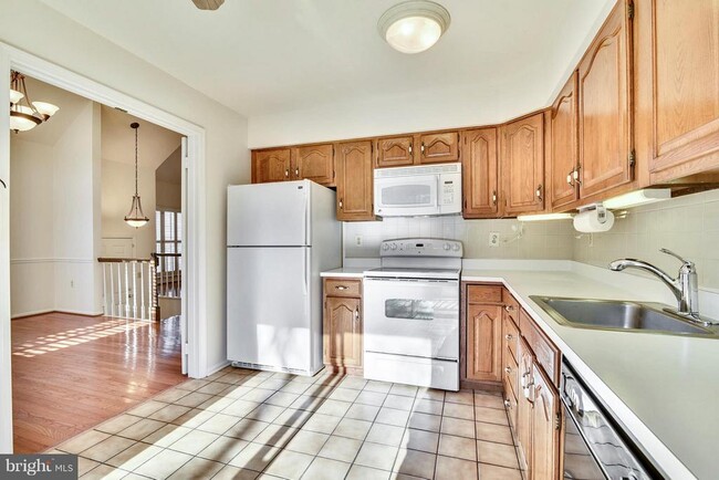 Photo - 3023 Oakton Meadows Ct