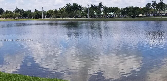 Photo - 755 SW 148th Ave