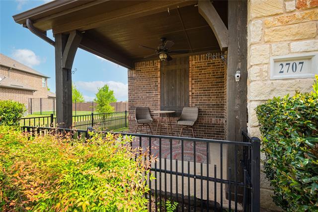 Photo - 2707 Elmwood Dr