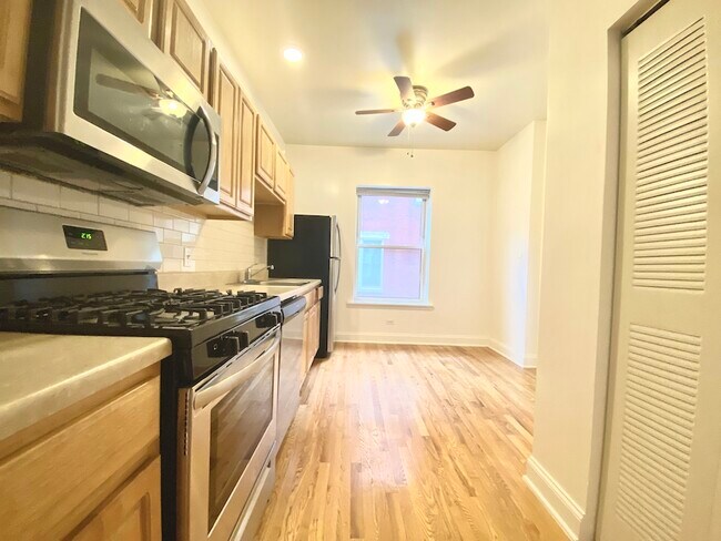 Photo - 4536 N Sheridan Rd Unit 4500-2