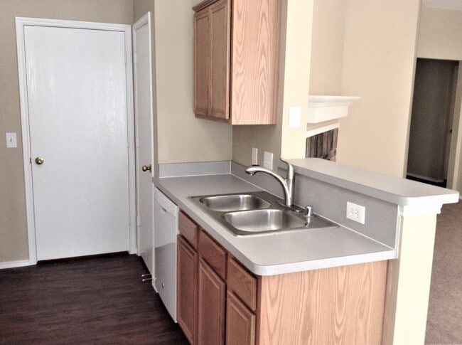 Photo - 308 Lake Travis Dr