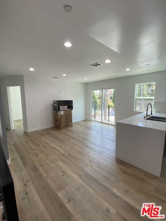 Photo - 1552 Winona Blvd