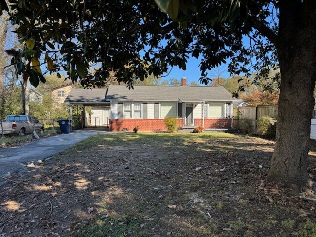 Photo - Charming 2-bedroom home available now in E...