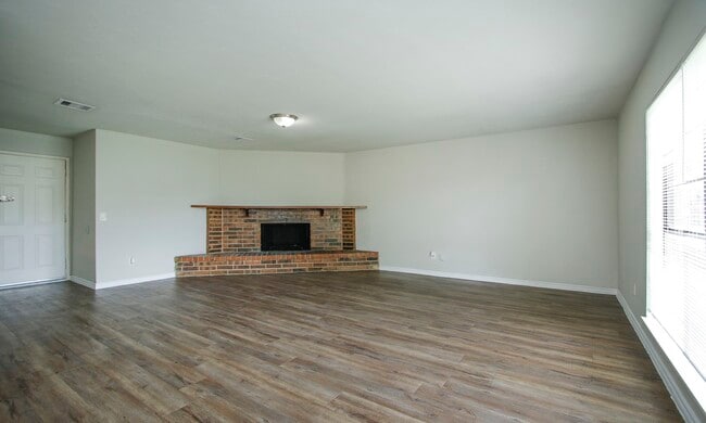 Photo - 17626 Bullis Gap Dr