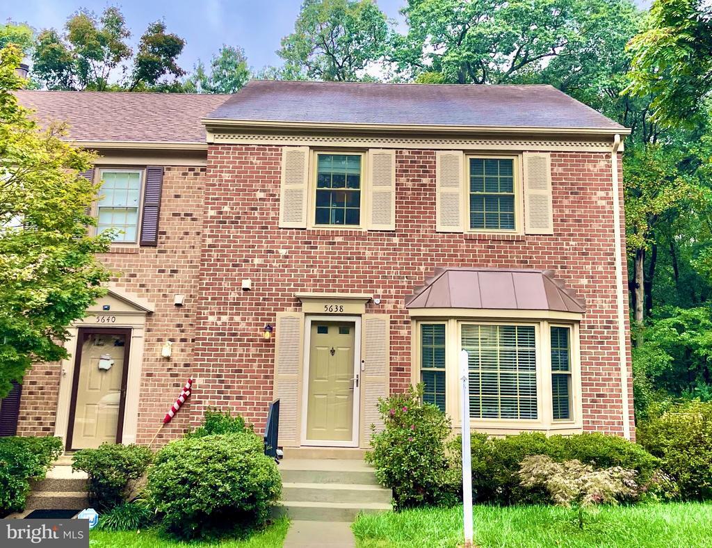 Photo - 5638 Sutherland Ct Townhome