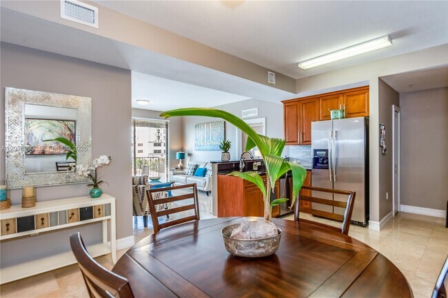 Photo - 1650 Galiano St Unit 408