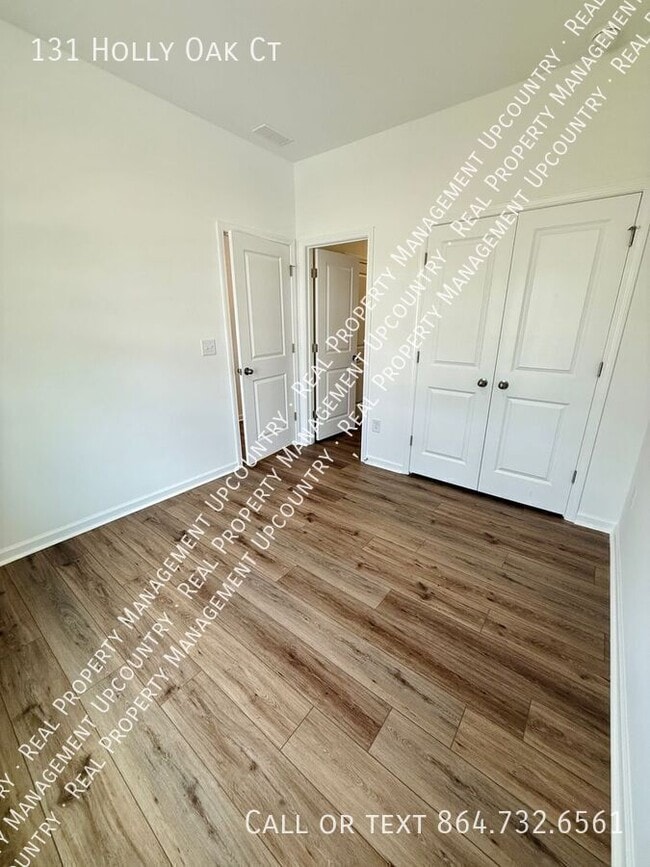 Photo - 131 Holly Oak Ct