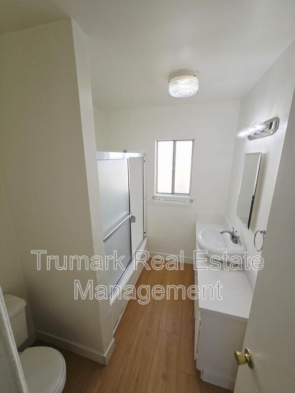 Photo - 345 E Tujunga Ave Unit M