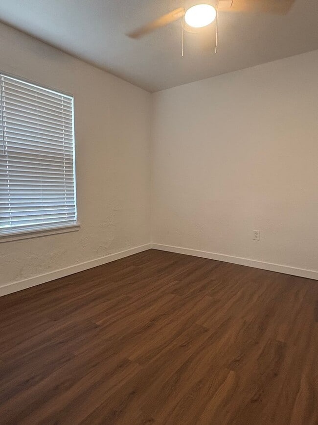 Photo - 667 W Osceola St