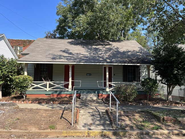 Front of House - 3226 Park Ave House