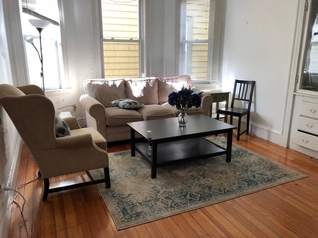 Photo - 68 Beacon St Unit 3