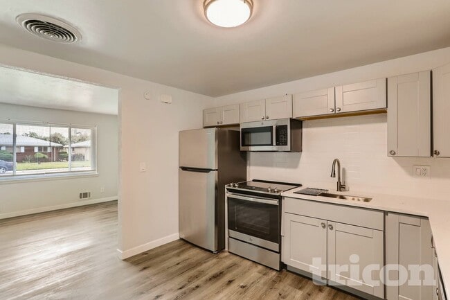 Photo - 3115 Xanadu St