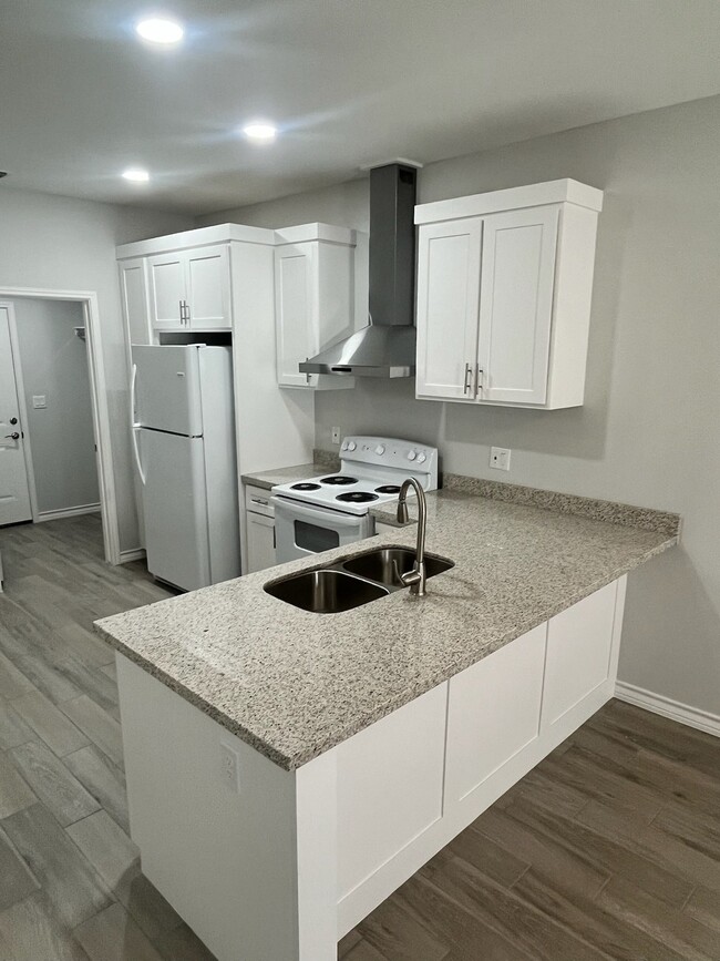 Photo - 1810 Atrium Pl Dr Unidad 12