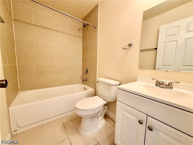 Photo - 1314 Trafalgar Pkwy