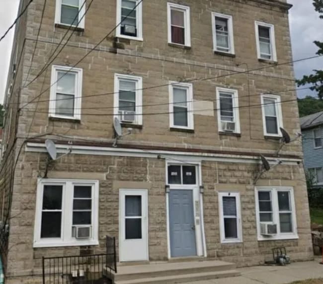Building Photo - 638-641 Atlantic Street Unit 639 2