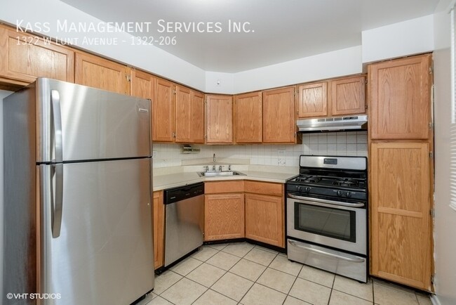 Photo - 1322 W Lunt Ave Apartment Unit 1322-206