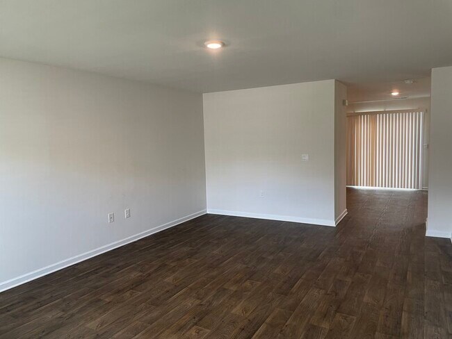 Photo - 440 Delahays Rd