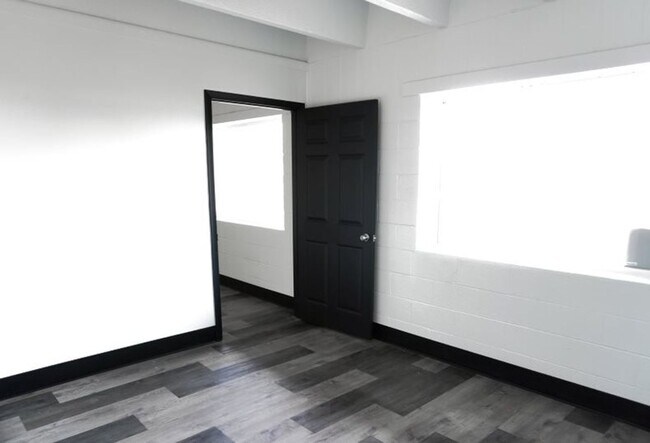 Photo - First Full Month Rent Free plus a Free Ring Camera Unidad 208